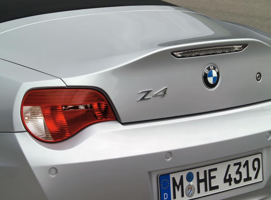 Детали экстерьера BMW Z4 3.0i Roadster (E85) 2005 года  (WW) (фото 4 из 24)
